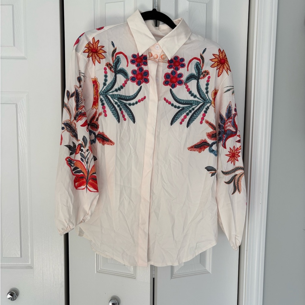 SHEIN Elegant Button-Up Blouse